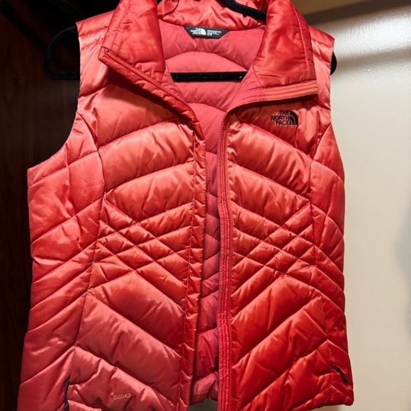 The North Face Women's Vibrant Orange Quilted Vest - Womens - Medium - Picture 2 of 6